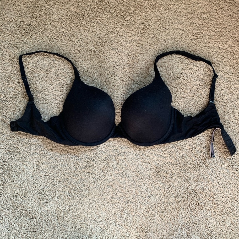 Victoria Secret Bra: Body by Victoria